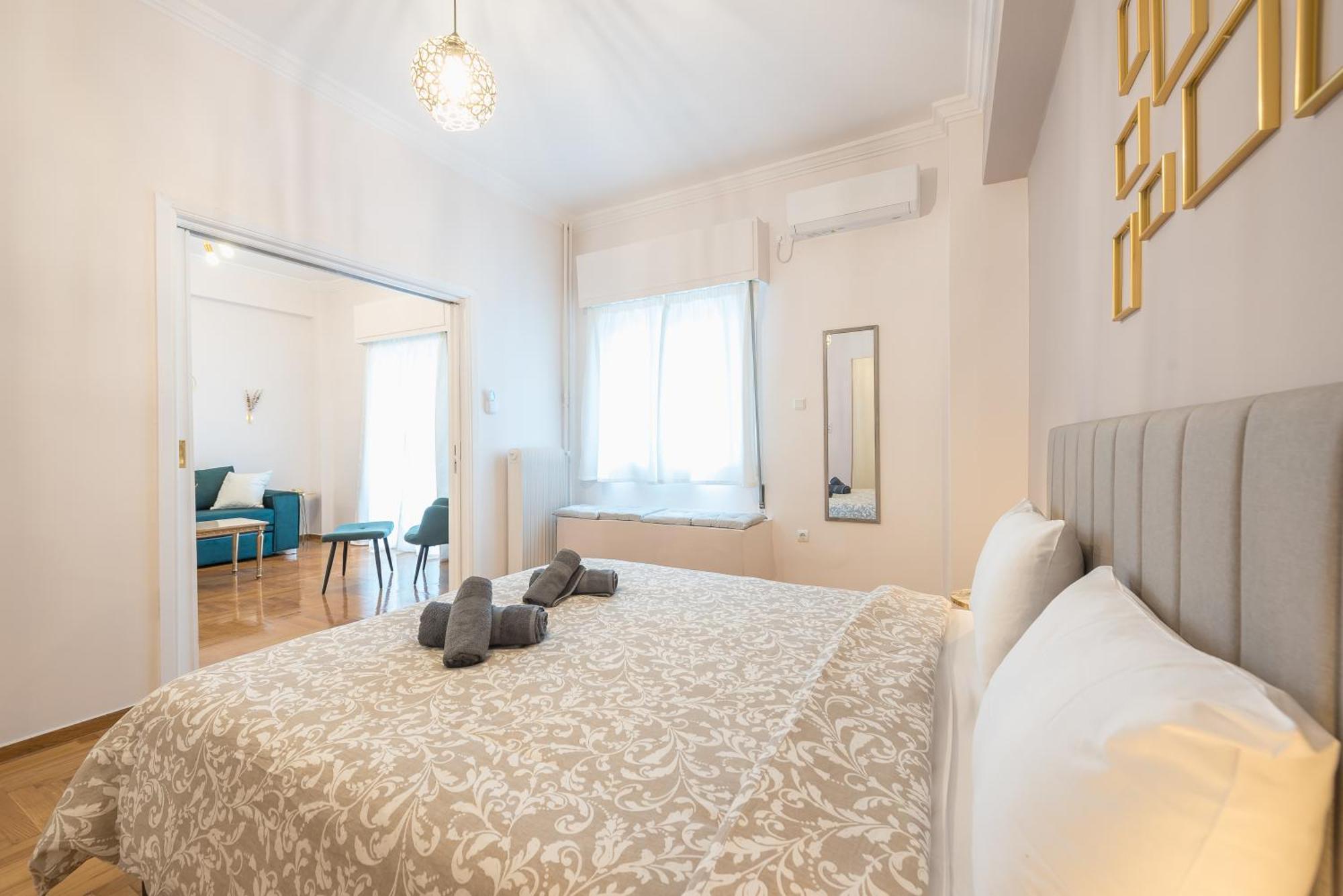 Golden Comfort By Greece Apartments Атина Екстериор снимка