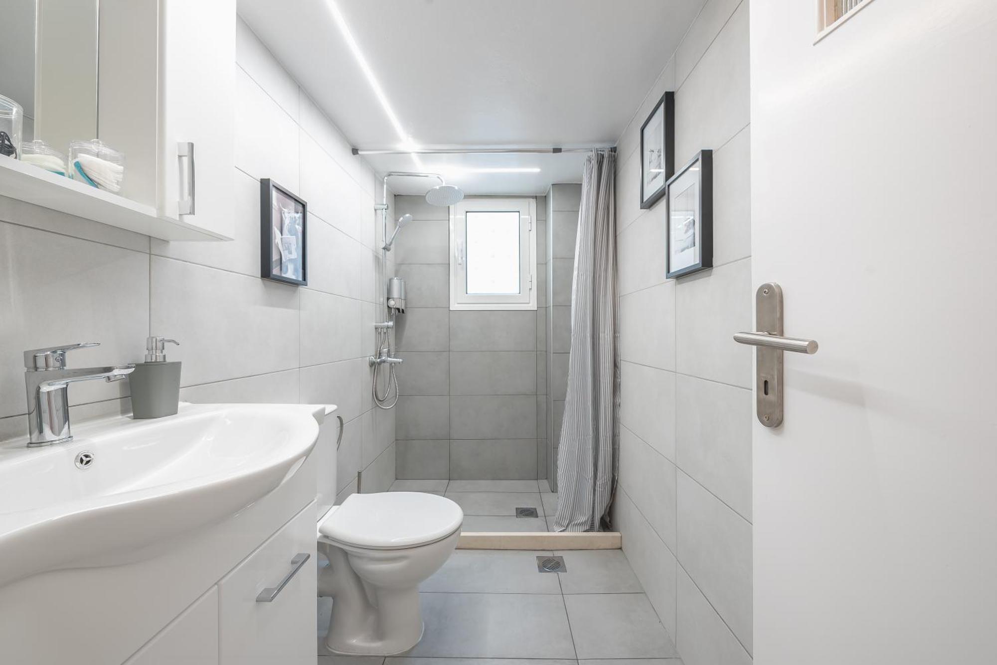 Golden Comfort By Greece Apartments Атина Екстериор снимка