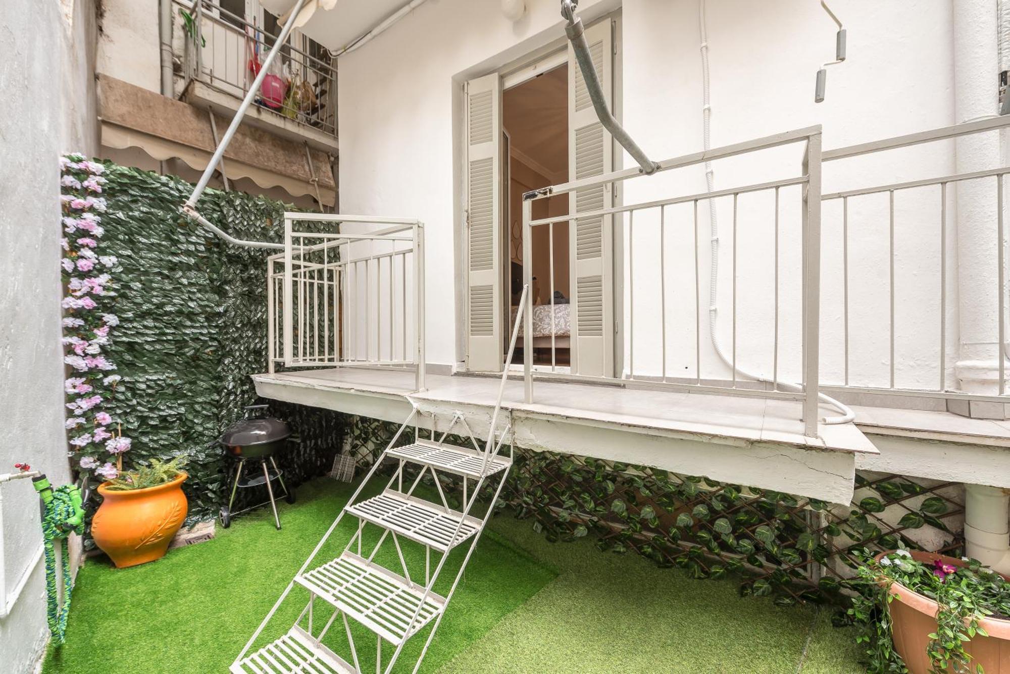 Golden Comfort By Greece Apartments Атина Екстериор снимка